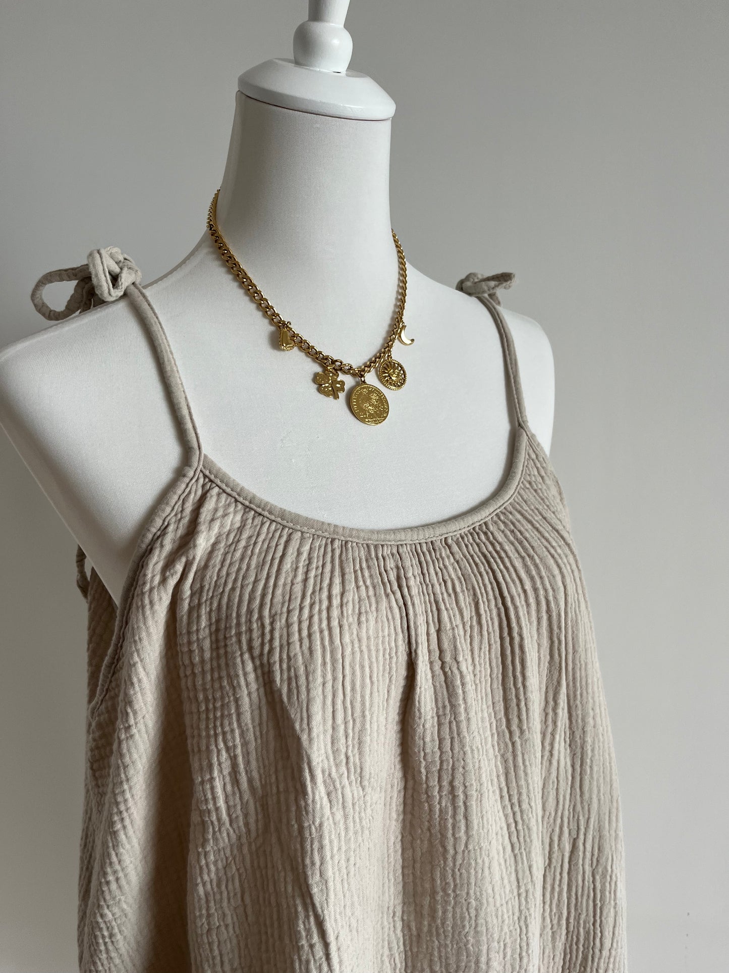 Robe Bali